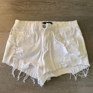 Women’s white jean shorts
